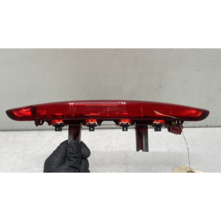 Feu arriere stop central PEUGEOT 208 1