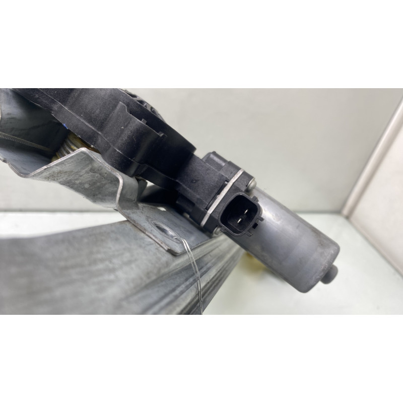 Leve vitre electrique avant droit RENAULT CAPTUR 1 Photo n°4