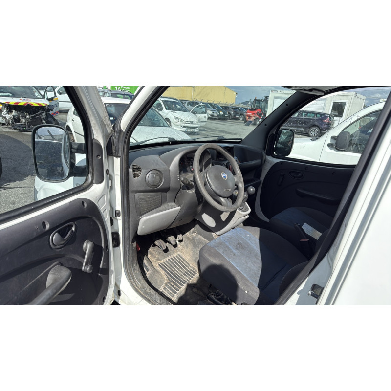 Capot FIAT DOBLO 1 Photo n°16
