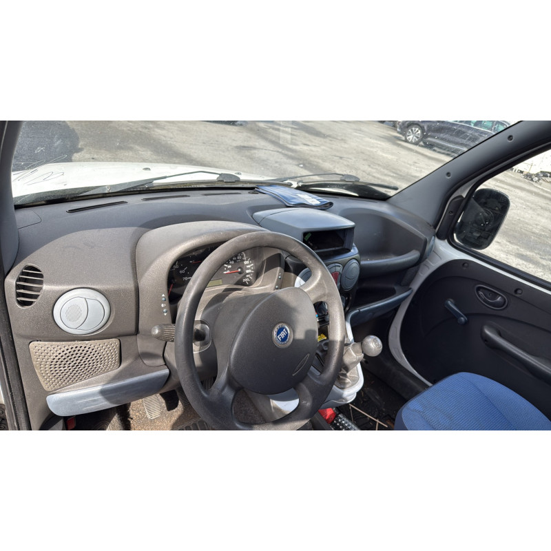 Serrure avant droit FIAT DOBLO 2 Photo n°13