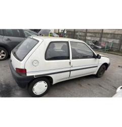 Retroviseur droit PEUGEOT 106