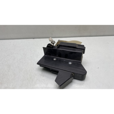 Serrure avant droit DACIA SANDERO 2