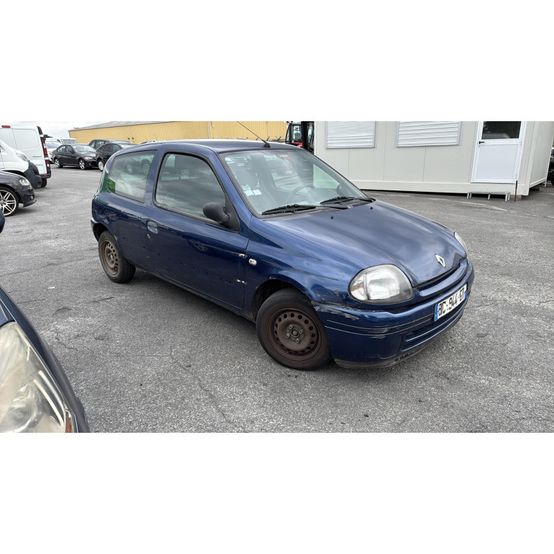 Pompe à carburant RENAULT CLIO 2 Photo n°7