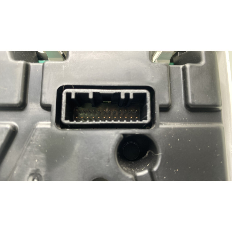 Compteur RENAULT CLIO 4 Photo n°4