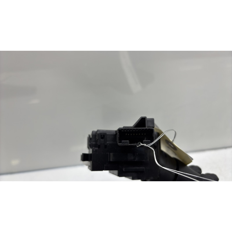 Commodo phare ISUZU D-MAX 2 Photo n°3