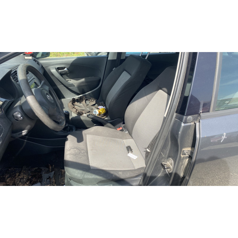 Vitre arriere droit VOLKSWAGEN POLO 5 Photo n°14