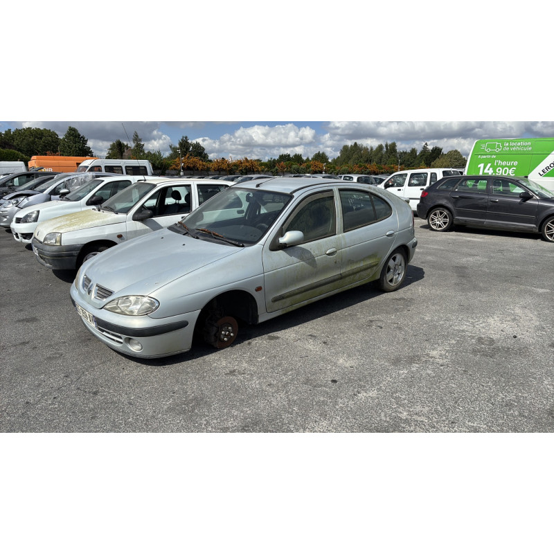 Feu arriere principal droit (feux) RENAULT MEGANE 1 Photo n°5