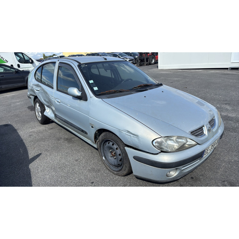 Feu arriere principal droit (feux) RENAULT MEGANE 1 Photo n°7
