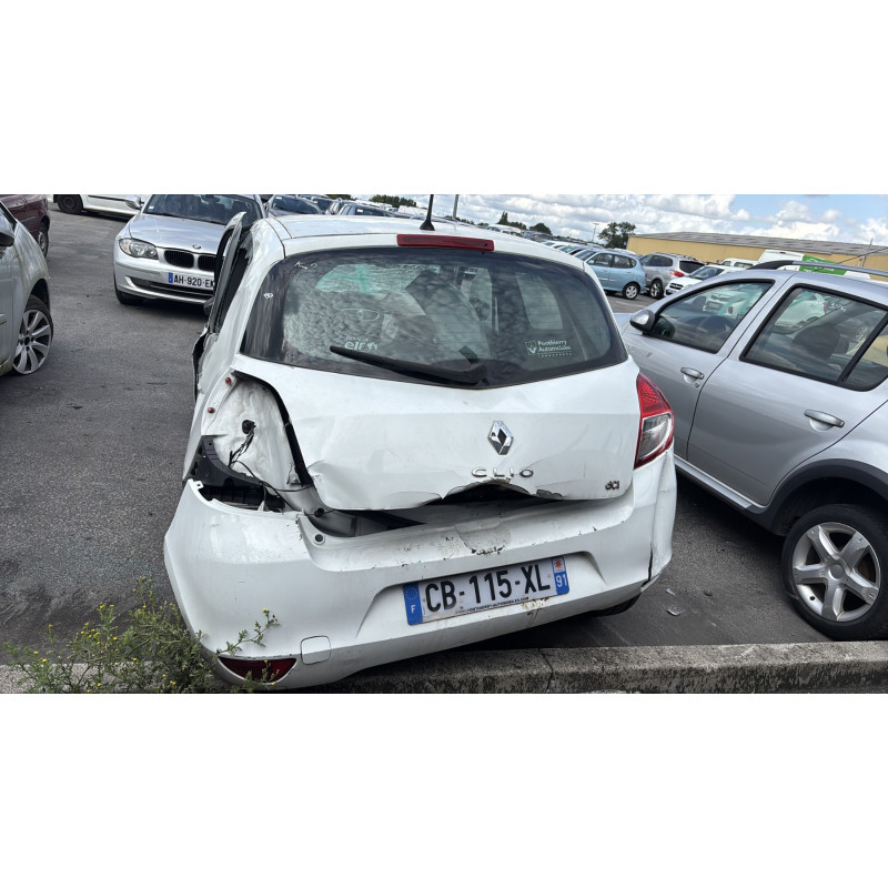 Poignee porte avant droit RENAULT CLIO 3 Photo n°10