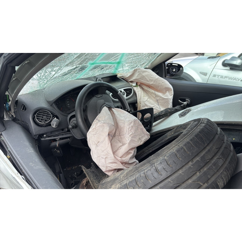 Poignee porte avant droit RENAULT CLIO 3 Photo n°16