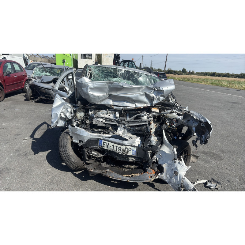 Vitre arriere gauche DACIA SANDERO 2 Photo n°12
