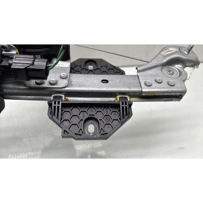 Leve vitre electrique arriere gauche DACIA SANDERO 2 Photo n°4