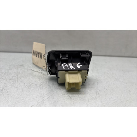 Interrupteur de leve vitre arriere gauche DACIA SANDERO 2