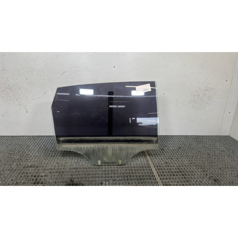 Vitre arriere droit CHEVROLET CAPTIVA Photo n°1