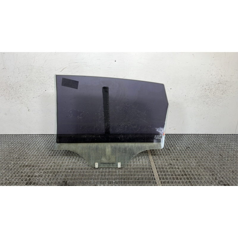 Vitre arriere droit CHEVROLET CAPTIVA Photo n°4