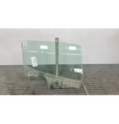 Vitre arriere droit RENAULT CLIO 4 Photo n°1