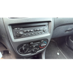 Vitre avant gauche PEUGEOT 206