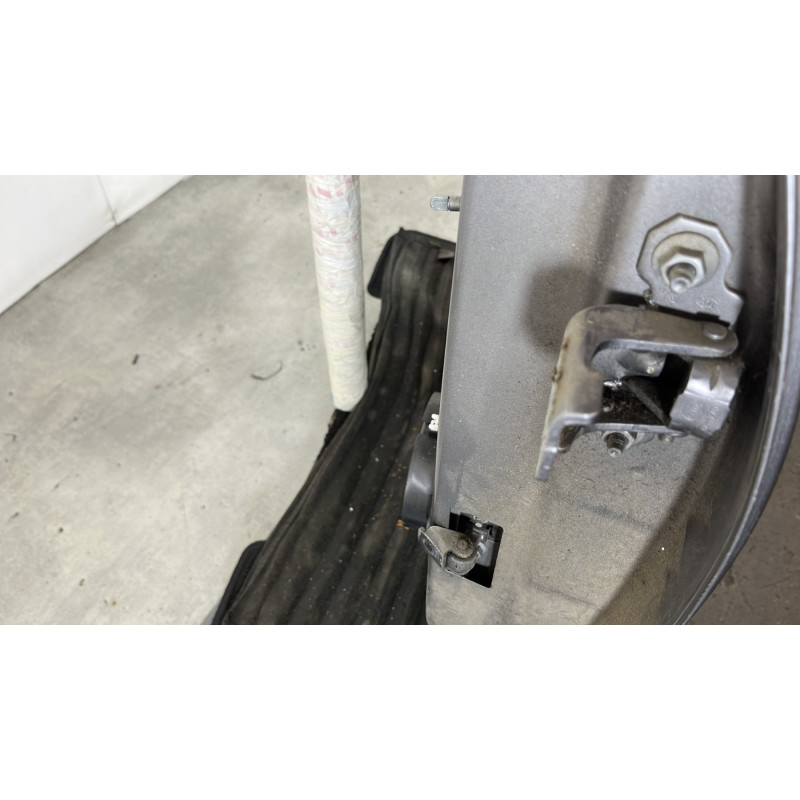 Porte arriere gauche RENAULT CLIO 4 Photo n°3