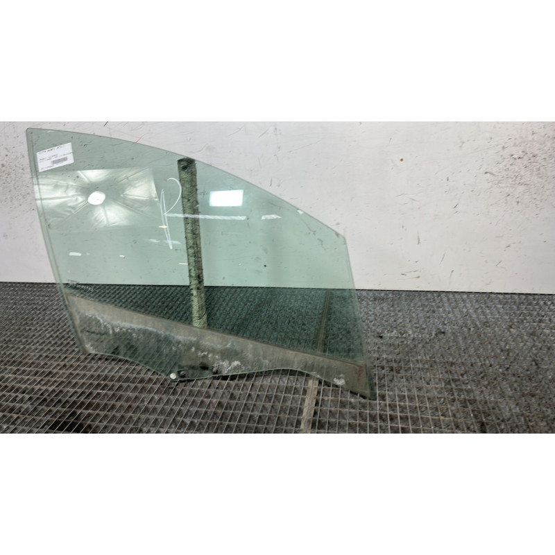 Vitre avant droit RENAULT CLIO 4 Photo n°2