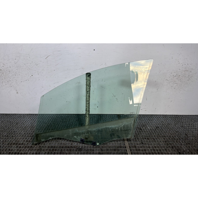 Vitre avant droit RENAULT CLIO 4 Photo n°4