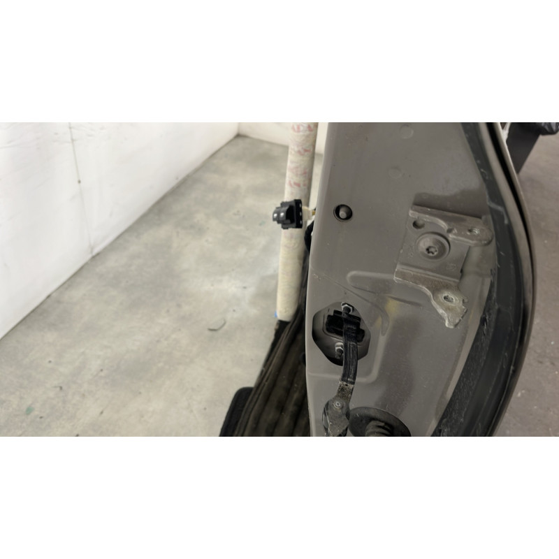 Porte avant gauche CITROEN C4 CACTUS Photo n°2