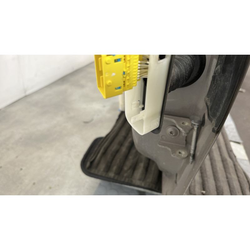 Porte avant gauche CITROEN C4 CACTUS Photo n°3
