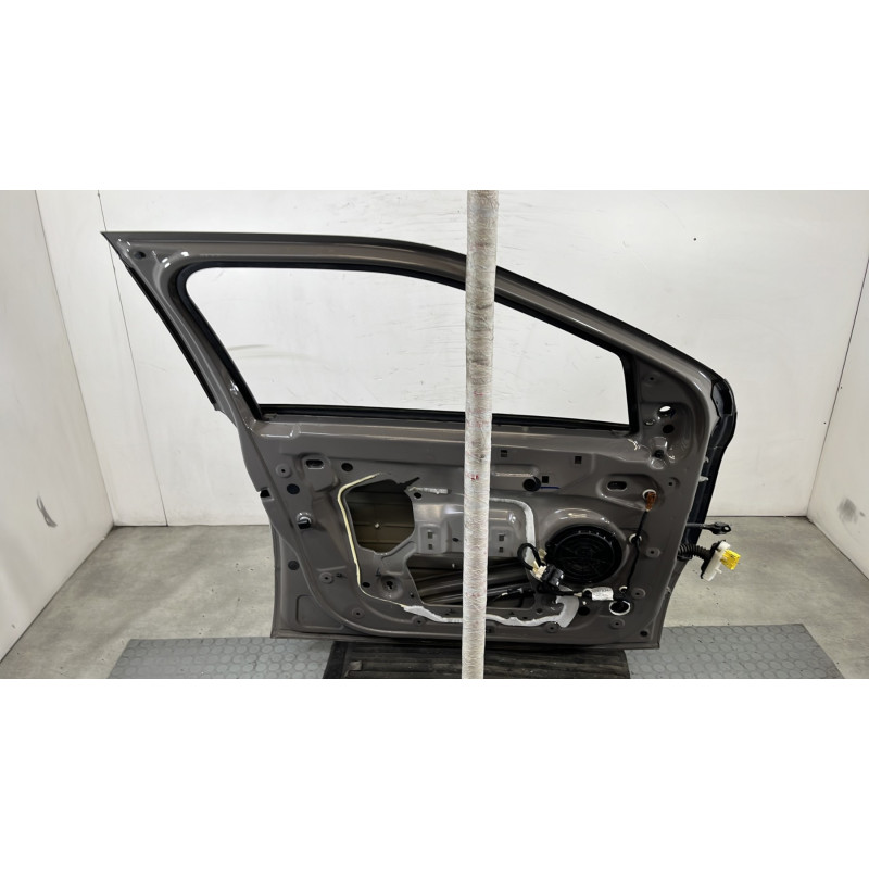 Porte avant gauche CITROEN C4 CACTUS Photo n°4