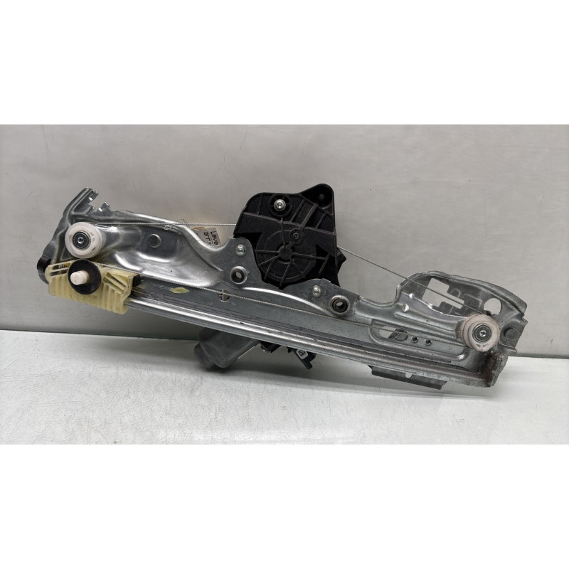 Leve vitre electrique arriere droit RENAULT MEGANE 4 Photo n°1