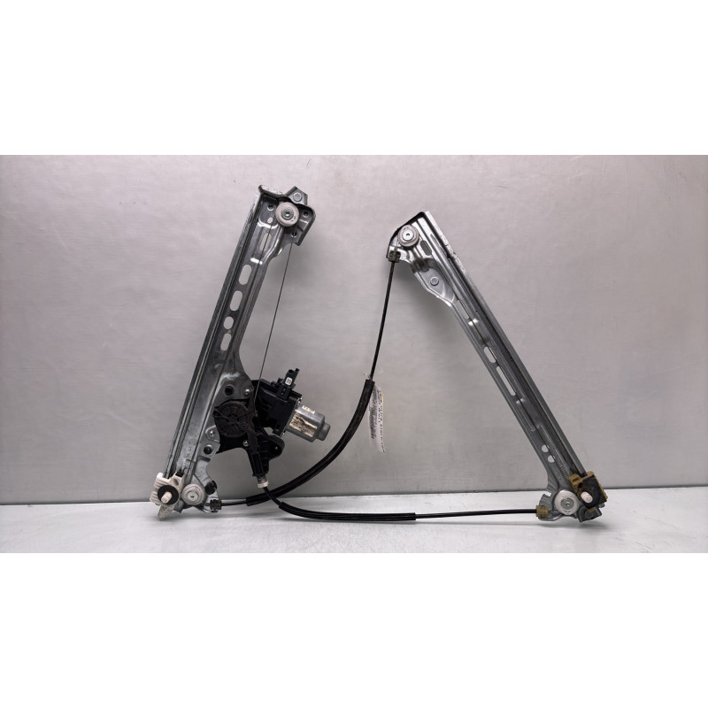 Leve vitre electrique avant droit RENAULT MEGANE 4 Photo n°1