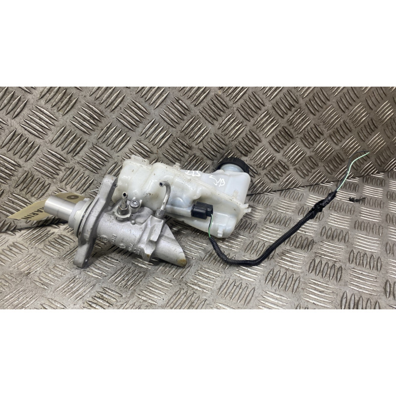 Maitre cylindre (freinage) RENAULT MEGANE 4 Photo n°1