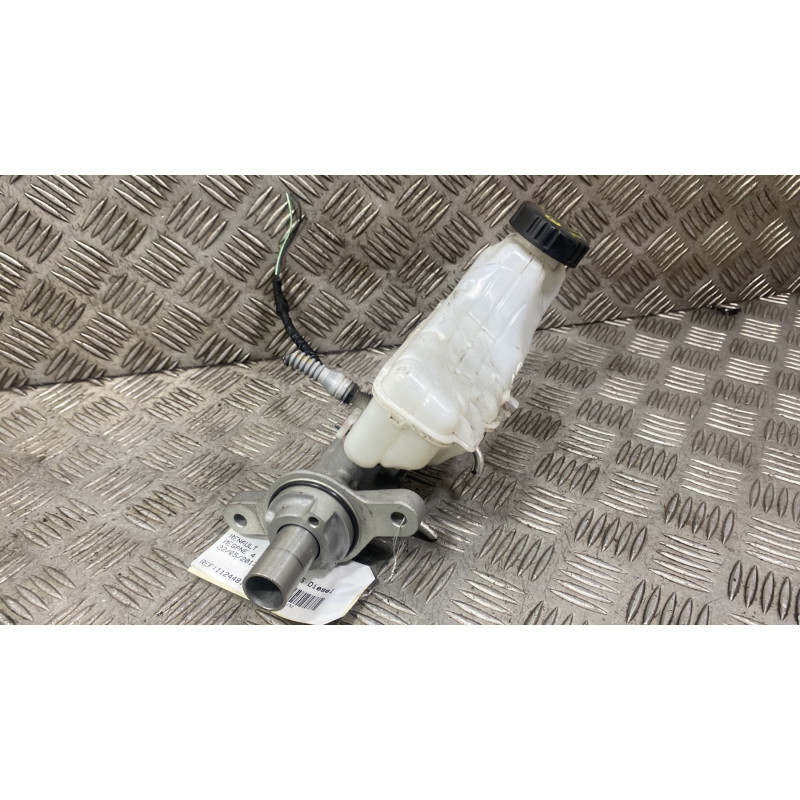 Maitre cylindre (freinage) RENAULT MEGANE 4 Photo n°3