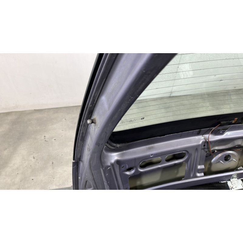 Malle/Hayon arriere OPEL CORSA C Photo n°9