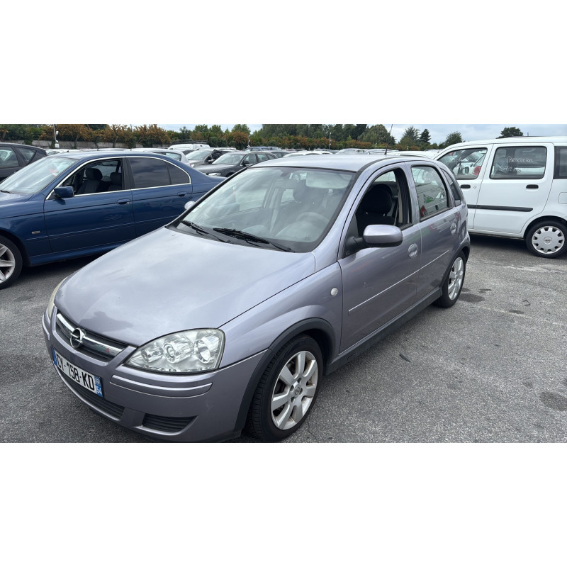 Pare boue avant droit OPEL CORSA C Photo n°14