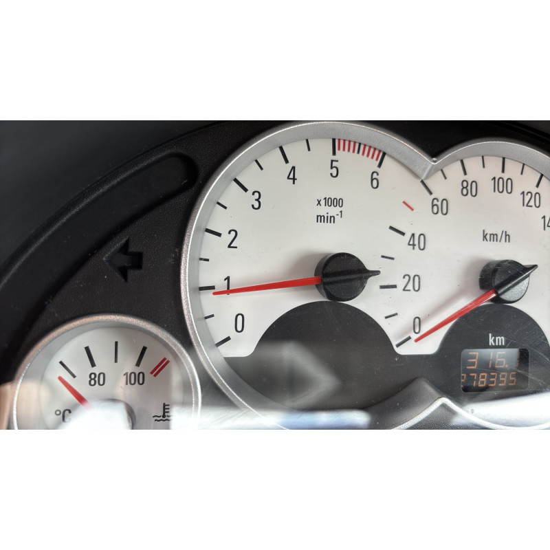 Pare boue avant gauche OPEL CORSA C Photo n°14