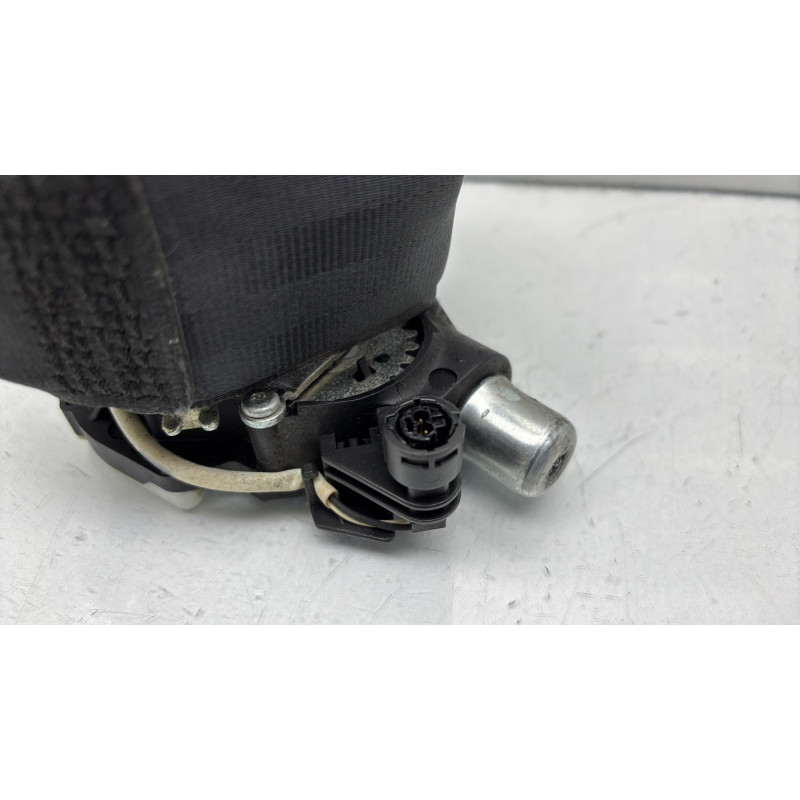 Pretensionneur de ceinture avant droit VOLKSWAGEN POLO 5 Photo n°2