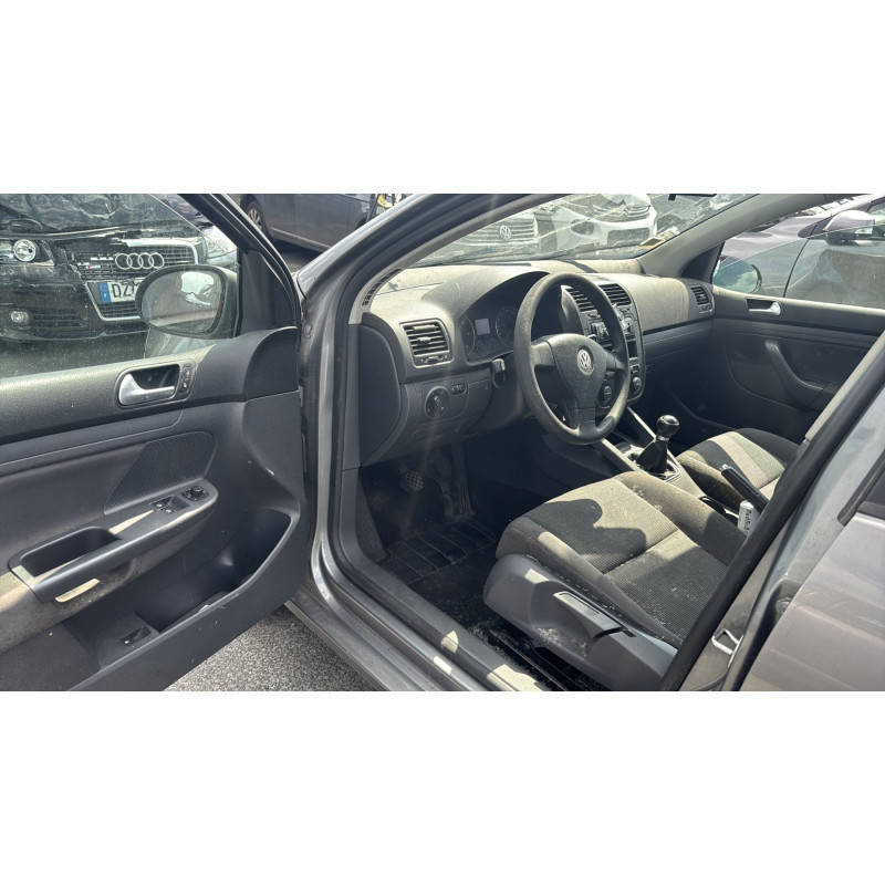Feu arriere principal gauche (feux) VOLKSWAGEN GOLF 5 Photo n°14