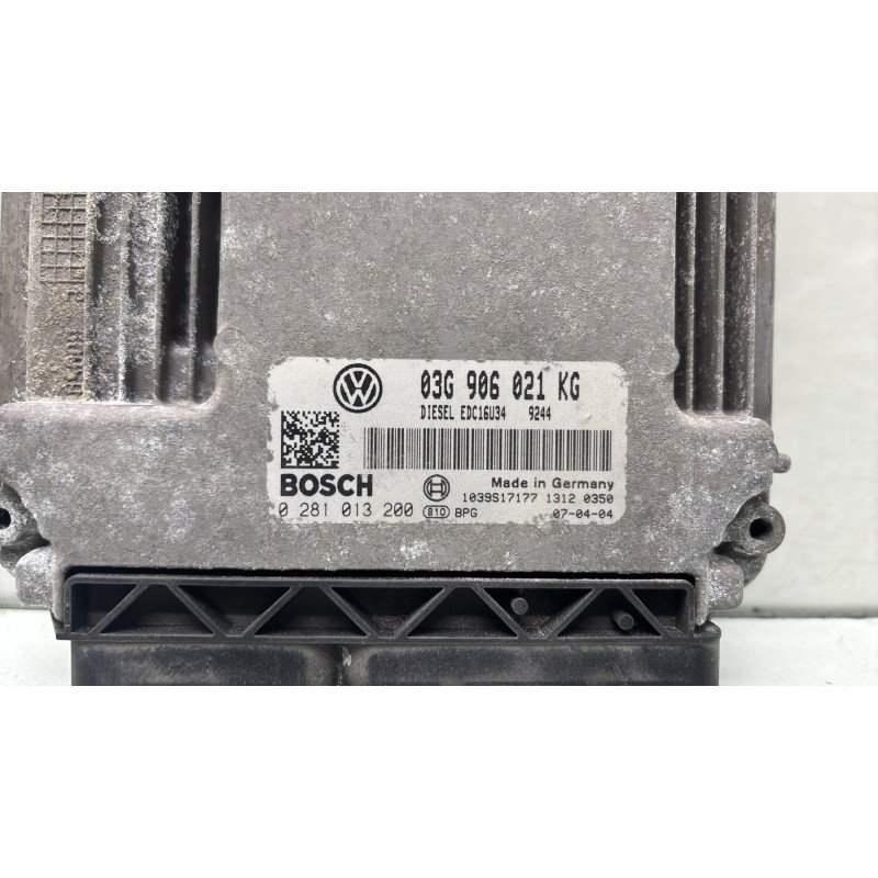 Calculateur moteur VOLKSWAGEN GOLF 5 Photo n°2