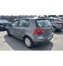 Calculateur moteur VOLKSWAGEN GOLF 5