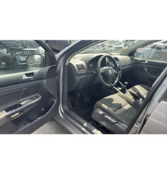 Calculateur moteur VOLKSWAGEN GOLF 5