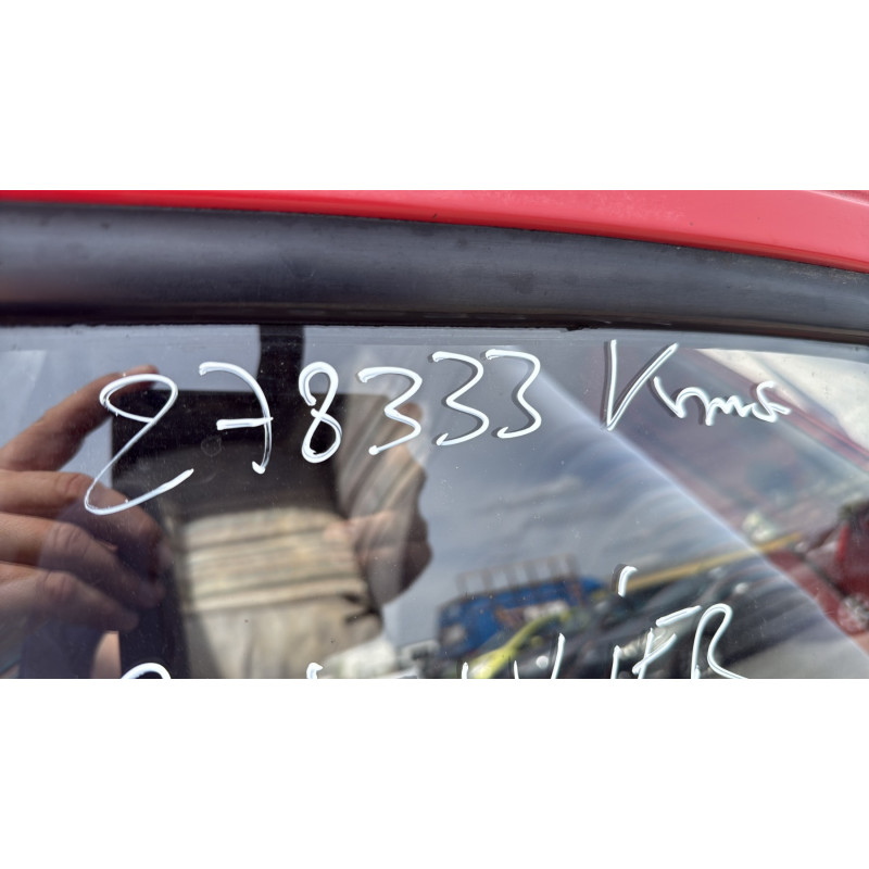 Custode arriere droit PEUGEOT 205 Photo n°13