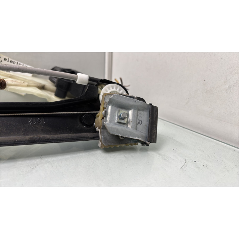 Leve vitre electrique avant droit VOLKSWAGEN POLO 5 Photo n°4