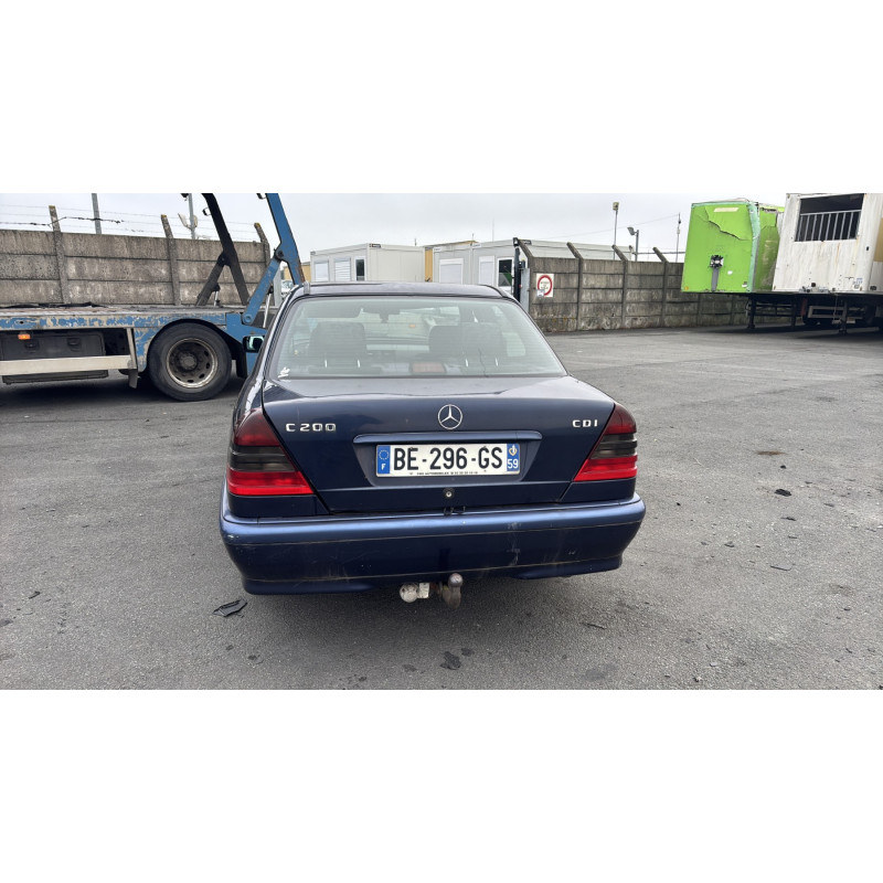 Porte avant droit MERCEDES CLASSE C 202 Photo n°11