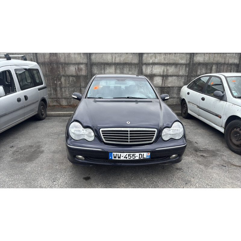 Pare choc arriere MERCEDES CLASSE C 203 Photo n°14