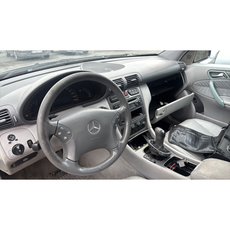 Pare choc arriere MERCEDES CLASSE C 203 Photo n°20
