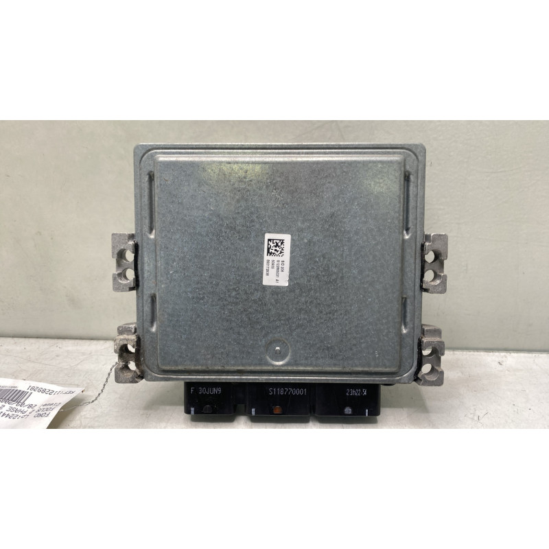 Calculateur moteur FORD FOCUS 2 Photo n°3