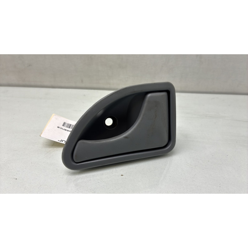 Poignee interieur avant droit RENAULT TWINGO 1 Photo n°1