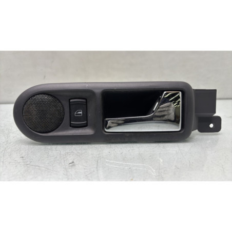 Poignee interieur arriere droit VOLKSWAGEN PASSAT 4 Photo n°1