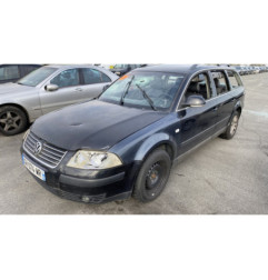 Serrure avant droit VOLKSWAGEN PASSAT 4