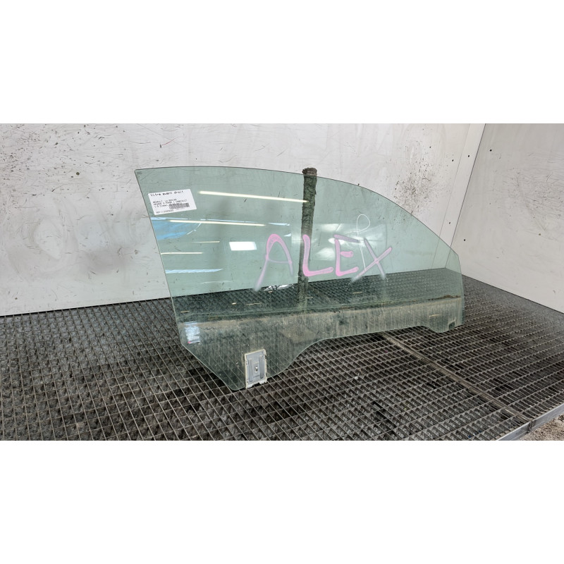 Vitre avant droit RENAULT MEGANE 3 Photo n°3