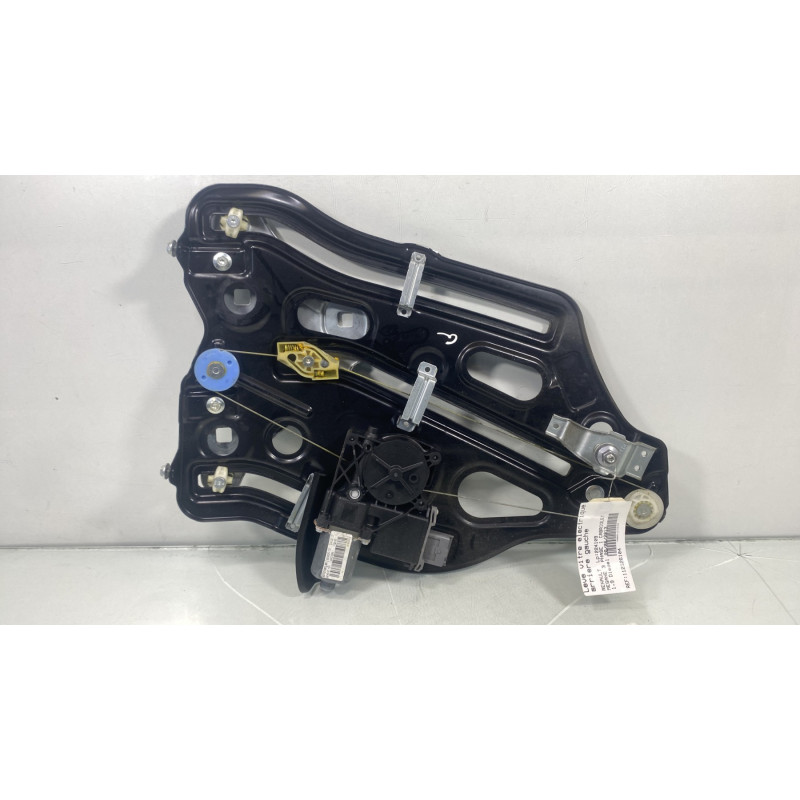Leve vitre electrique arriere gauche RENAULT MEGANE 3 Photo n°1